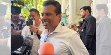 Gattás Báez anuncia programa emergente de bacheo en Ciudad Victoria, Tamaulipas