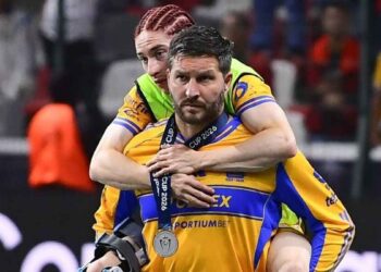Gignac brinda apoyo a Marcelo Flores tras su fuerte lesión con Tigres