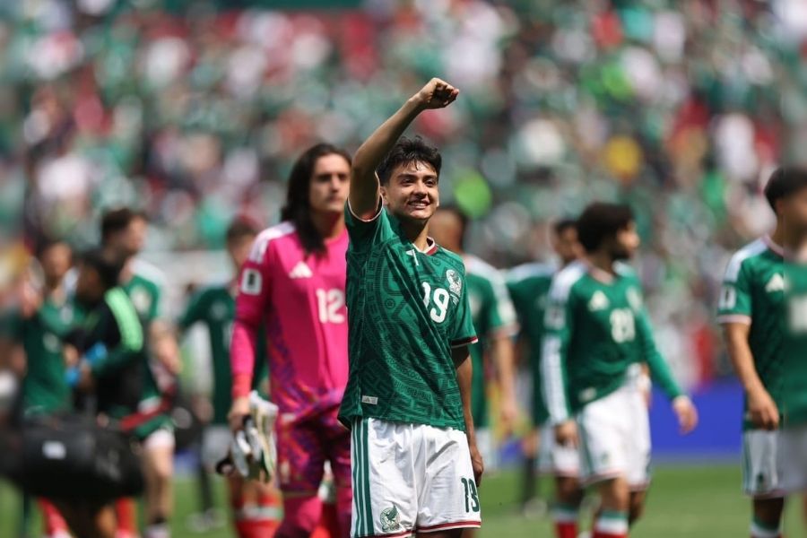 Gilberto Mora titular