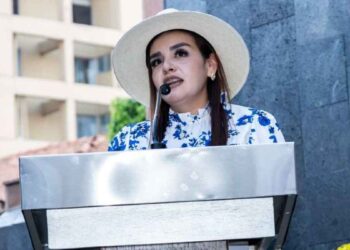 Grecia Quiroz dedica mensaje por el Día del Padre a Carlos Manzo