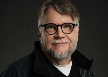 Guillermo del Toro llega a la Junta de Gobernadores de los Oscar