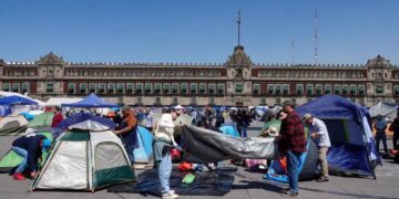 retiro CNTE plantón