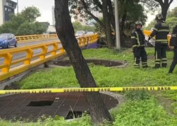 Hallan a hombre sin vida dentro de respiradero del Metro en Ciudad de México