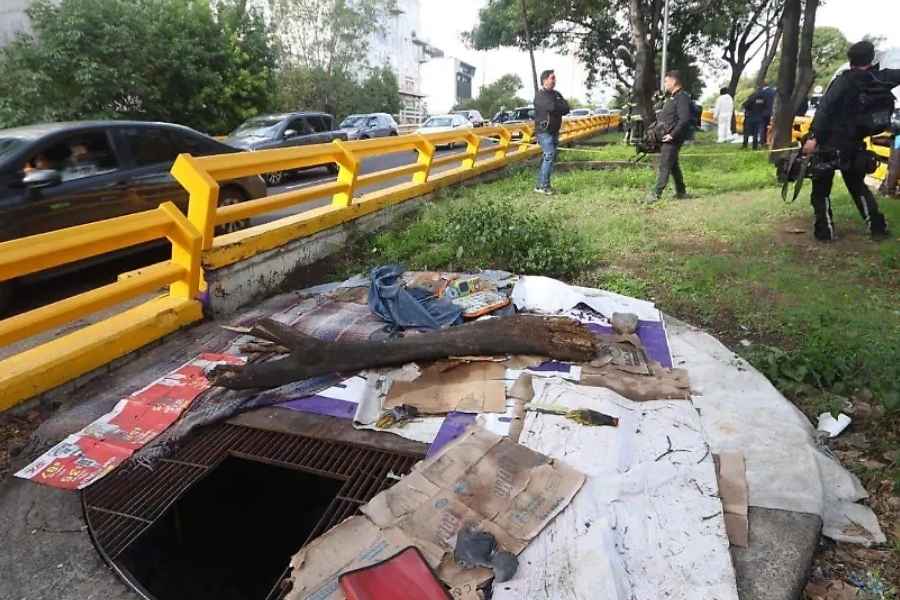 Hallan a hombre sin vida dentro de respiradero del Metro en Ciudad de México
