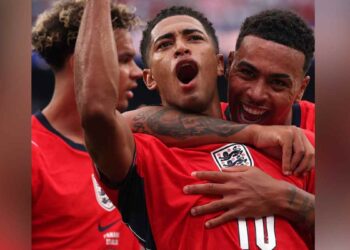 Inglaterra vence a Panamá