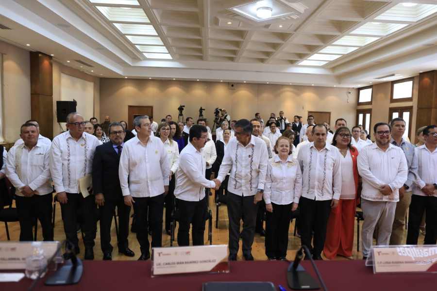Instala Américo Villarreal Comité Técnico del Fideicomiso para fortalecer el desarrollo y la transparencia de la UAT