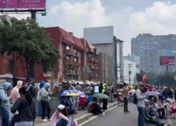 Integrantes de la CNTE inicia reunión con Segob y SEP en la CDMX