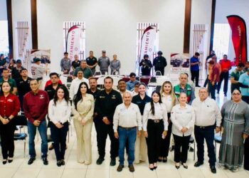 Jornada de empleo en Miguel Alemán