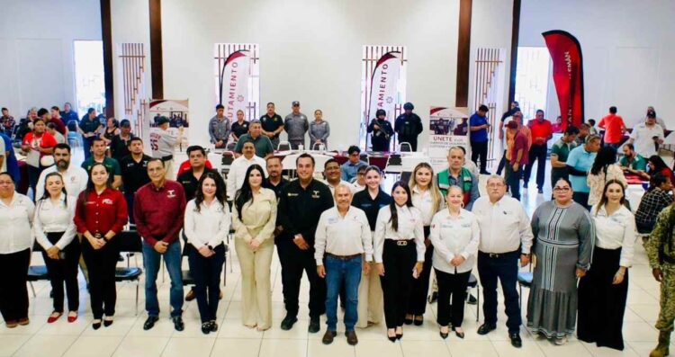 Jornada de empleo en Miguel Alemán