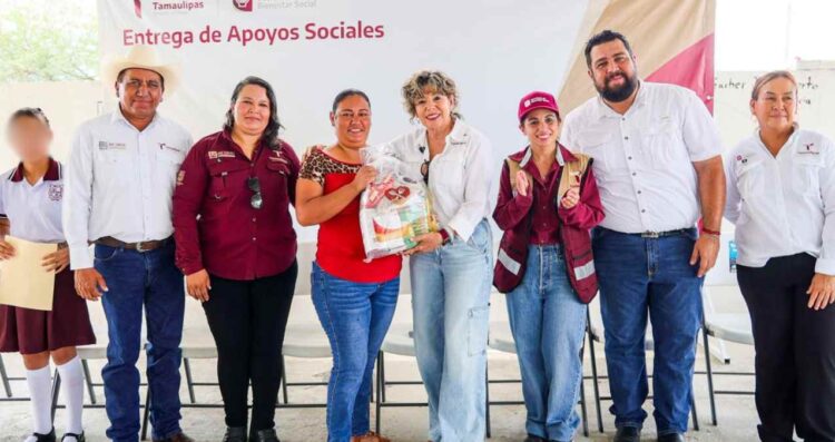 Lleva SEBIEN paquetes alimentarios y Comedor de Bienestar a familias de San Carlos, Tamaulipas