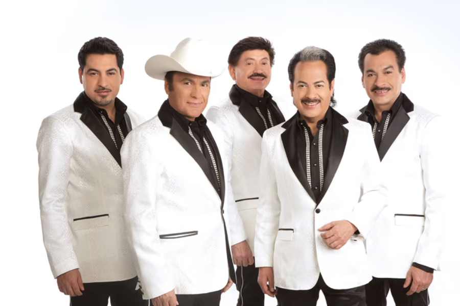 Los Tigres del Norte reviven su historia en la CDMX