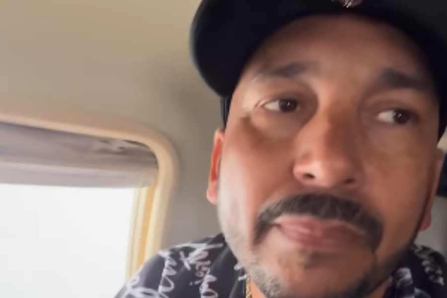 Luis Ángel ‘El Flaco’ cancela show tras susto en pleno vuelo