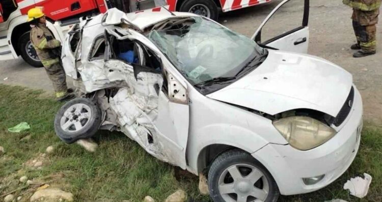 Madre e hijo mueren en fuerte choque sobre la carretera Cadereyta-Allende, Nuevo León