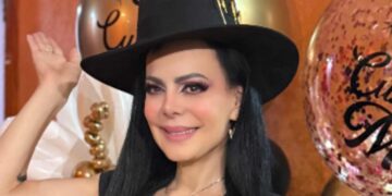 Maribel Guardia presume corsé guadalupano
