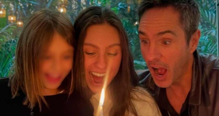 Mauricio Ochmann celebra el cumpleaños 22 de su hija Lorenza junto a toda la familia