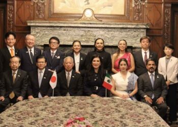 legisladores mexicanos Tokio
