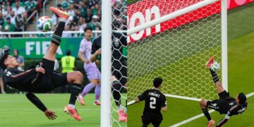 Edson Álvarez México