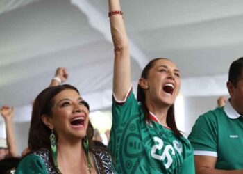 Mundial 2026 Así festeja Claudia Sheinbaum en el partido de México vs Sudáfrica