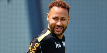 Neymar entrena Brasil