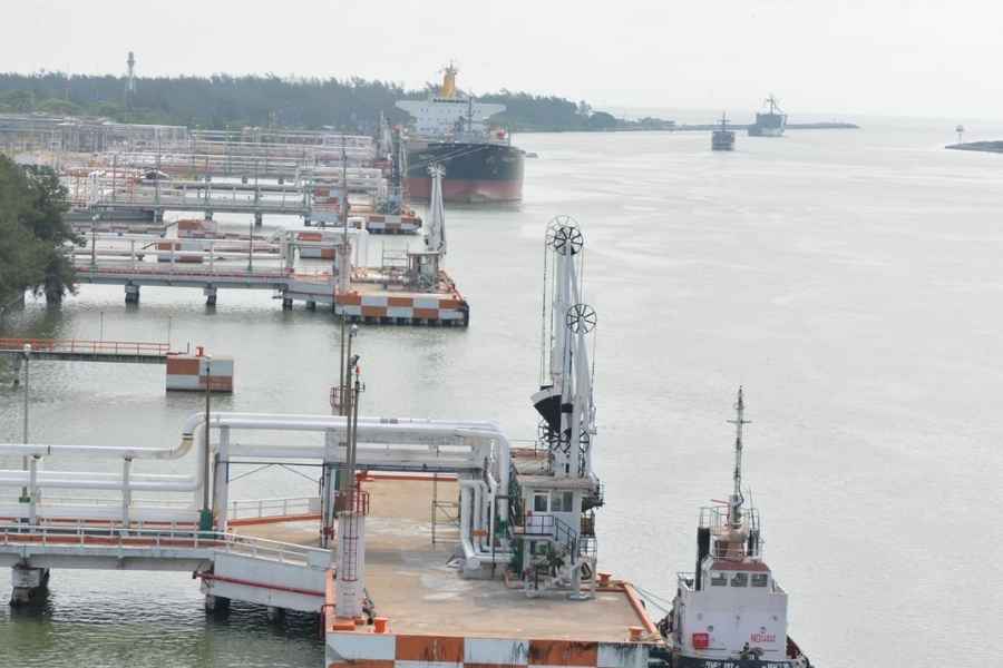 Pemex mantiene monitoreo por mancha oscura en el Río Pánuco, cerca de Tamaulipas