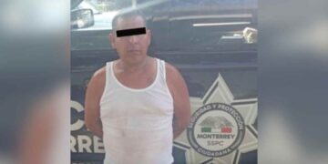 Policía de Monterrey vehículo robado