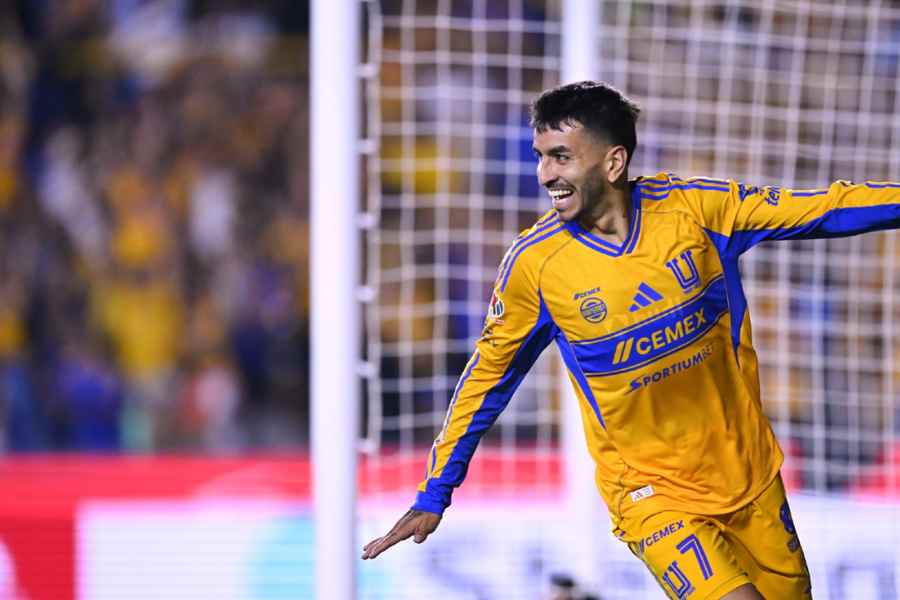 River Plate Ángel Correa (1)
