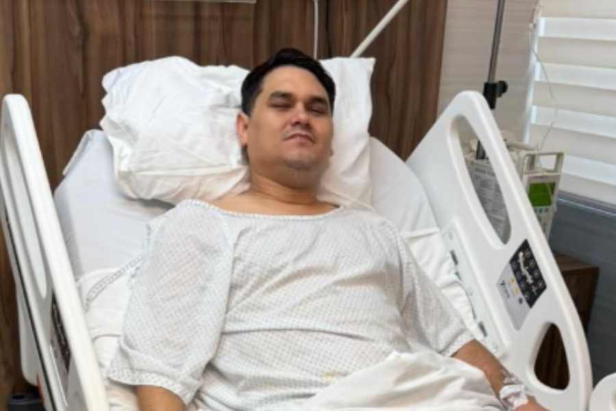 Samuel Sarmiento, ex vocalista de Banda Los Recodito, es operado de emergencia