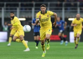 Santiago Giménez Milan fichajes