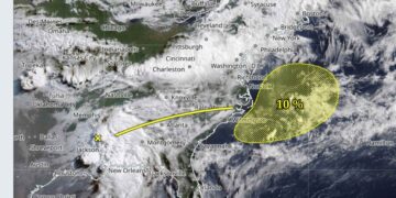 Se forma zona de baja presión remanente de Arthur: ¿Dónde se ubica?