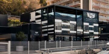 Sergio Pérez y Cadillac estrenan nueva casa para los circuitos europeos de F1
