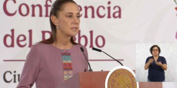 Sheinbaum destaca reducción de inflación y precios del jitomate en México