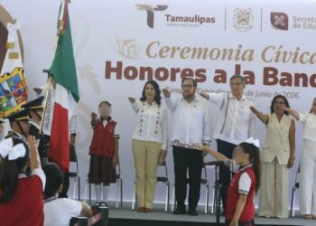 Trabajamos para que haya mejores escuelas y más oportunidades para todas y todos Américo