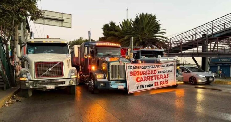 Transportistas de Amotac cancelan bloqueos carreteros tras acuerdo con Segob