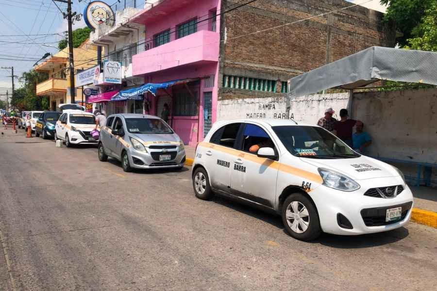 Transportistas denuncian baches y calles deterioradas en Cd. Madero, Tamaulipas