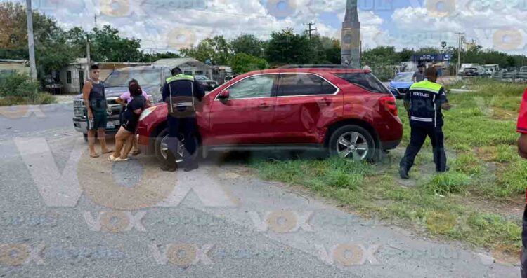 Tres vehículos participan en carambola registrada en Reynosa, Tamaulipas