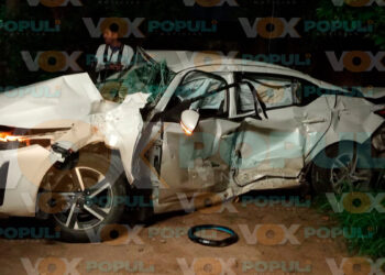 Vehículo queda destrozado tras ser embestido por un tren en Altamira, Tamaulipas