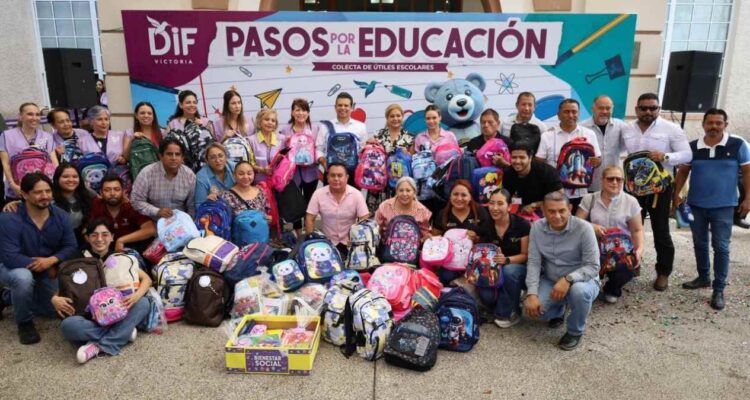 caravana Pasos por la Educación DIF Victoria