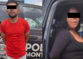 pareja en Monterrey moto robada