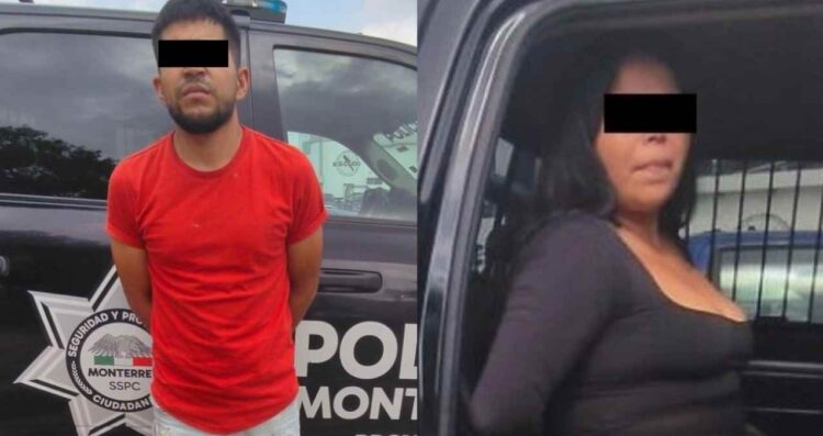 pareja en Monterrey moto robada