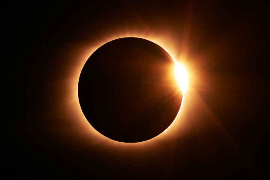 ¿Cuándo y qué ciudades quedarán en oscuridad total por el Eclipse Solar 2026?