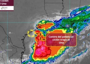 ¿Qué día podría evolucionar el Potencial Ciclón Uno a tormenta tropical tras formarse frente a las costas de Tamaulipas?