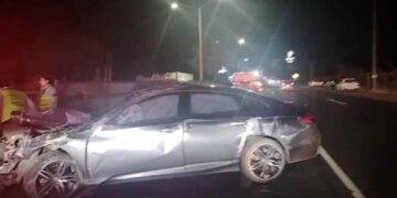 Adolescente resulta lesionado tras colisionar con la caja de un tráiler en la Carretera Nacional en Monterrey, NL