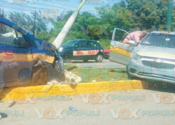 Aparatoso choque entre taxis deja lesionados en Altamira, Tamaulipas