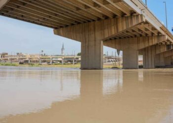 Aumento del Río Bravo obliga a suspender plantas de COMAPA en Nuevo Laredo, Tamaulipas