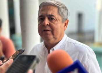 Basura arrastrada por lluvias bloquea el drenaje en Ciudad Victoria, Tamaulipas