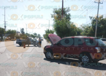 Cambio de carril sin precaución causa fuerte choque entre camionetas en Ciudad Victoria, Tamaulipas