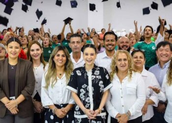 Celebran graduación y entrega de constancias de los CEDIF Victoria
