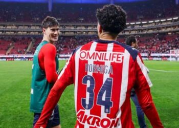 Chivas recupera a sus seleccionados y completa plantel para el Apertura 2026