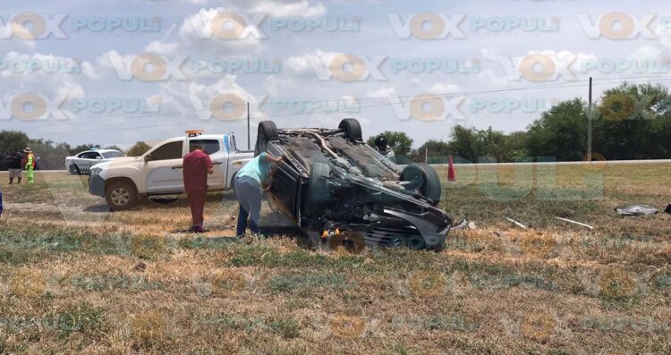 Chocan contra dren, vuelcan y resultan heridos en la Victoria a Zaragoza