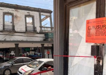 Clausuran edificio en la zona centro de Tampico, Tamaulipas, por riesgo estructural